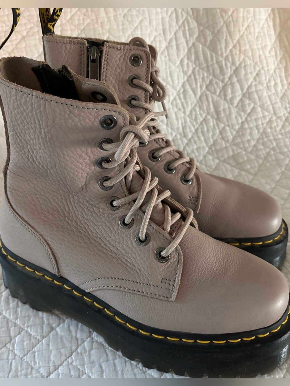 Dr. Martens Jadon 3 Taupe Leather  Platform Combat Boots Size 8